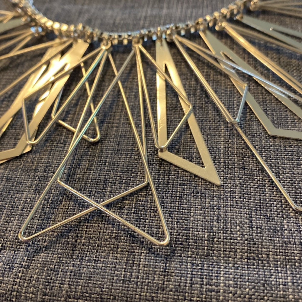 Fun Silver Colored Geometric Triangle Shapes Neck… - image 4